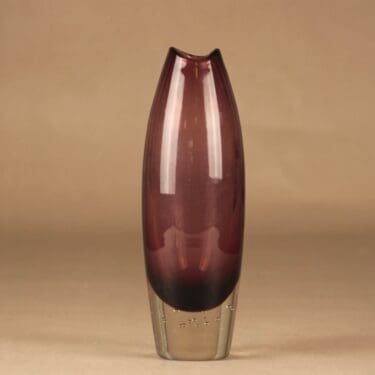 Riihimäen lasi Nimipäivä vase, signed designer Aimo Okkolin